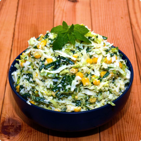 Surówka z białej kapusty i pora