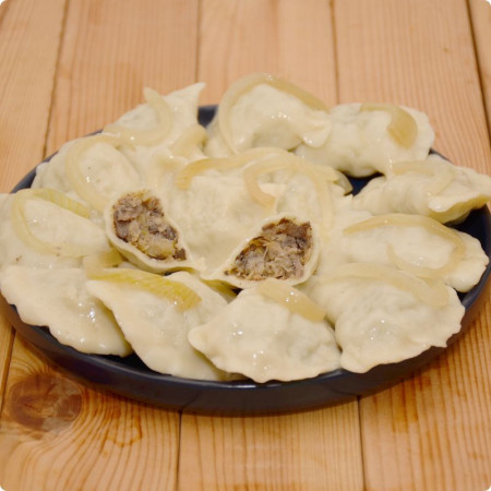 Pierogi z kapustą i pieczarkami
